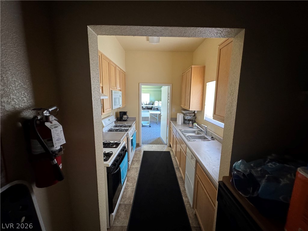 871 Robin Way Property Photo 28