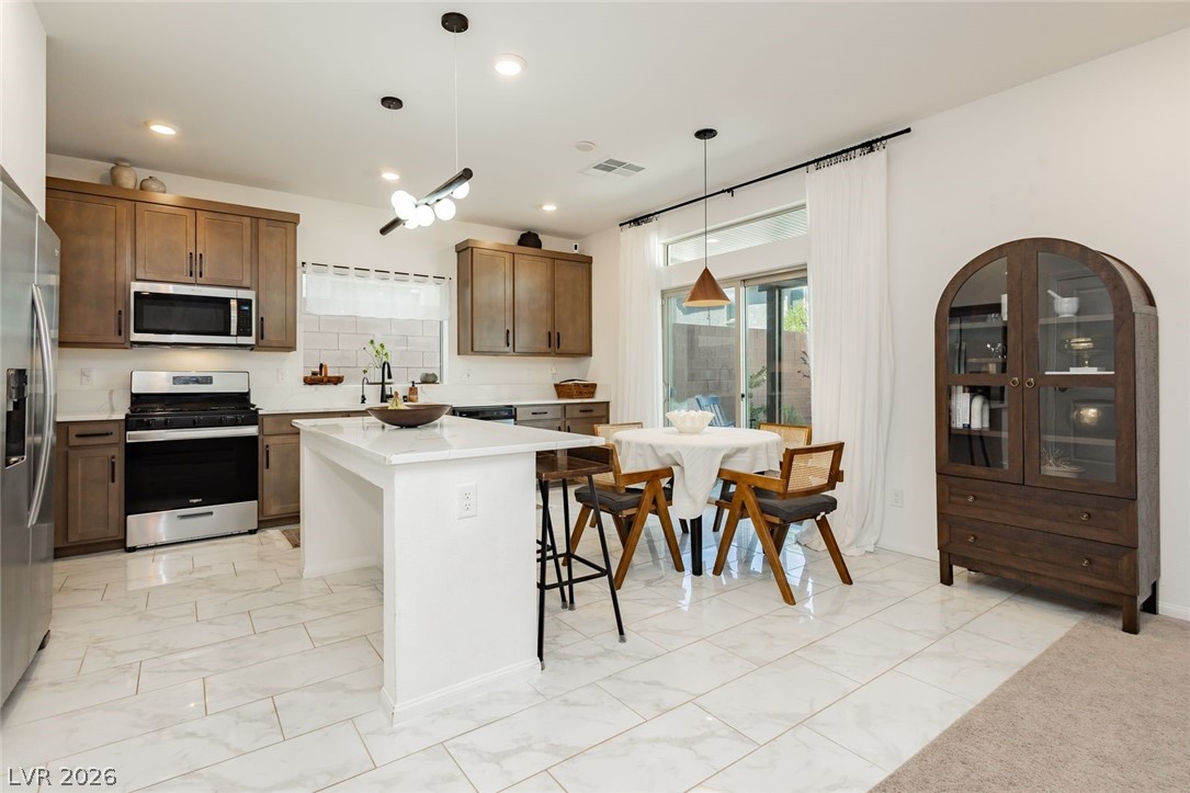 10417 Rose Palisade Street Property Photo 13
