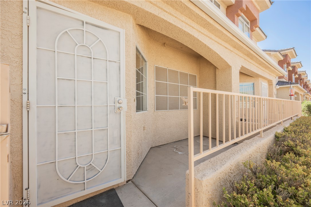 1205 Nevada Sky Street Property Photo 6