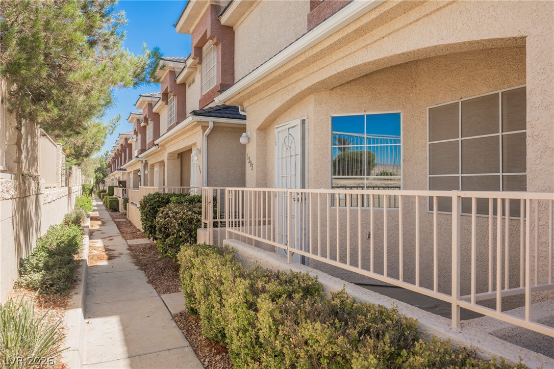 1205 Nevada Sky Street Property Photo 7