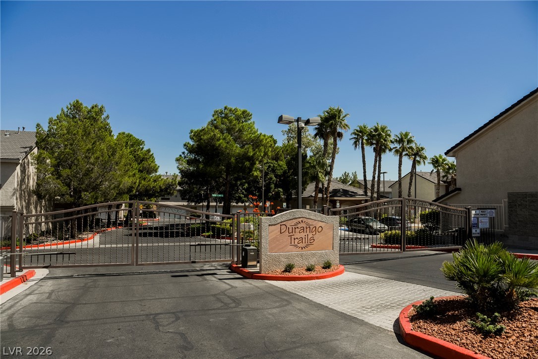 1205 Nevada Sky Street Property Photo 45
