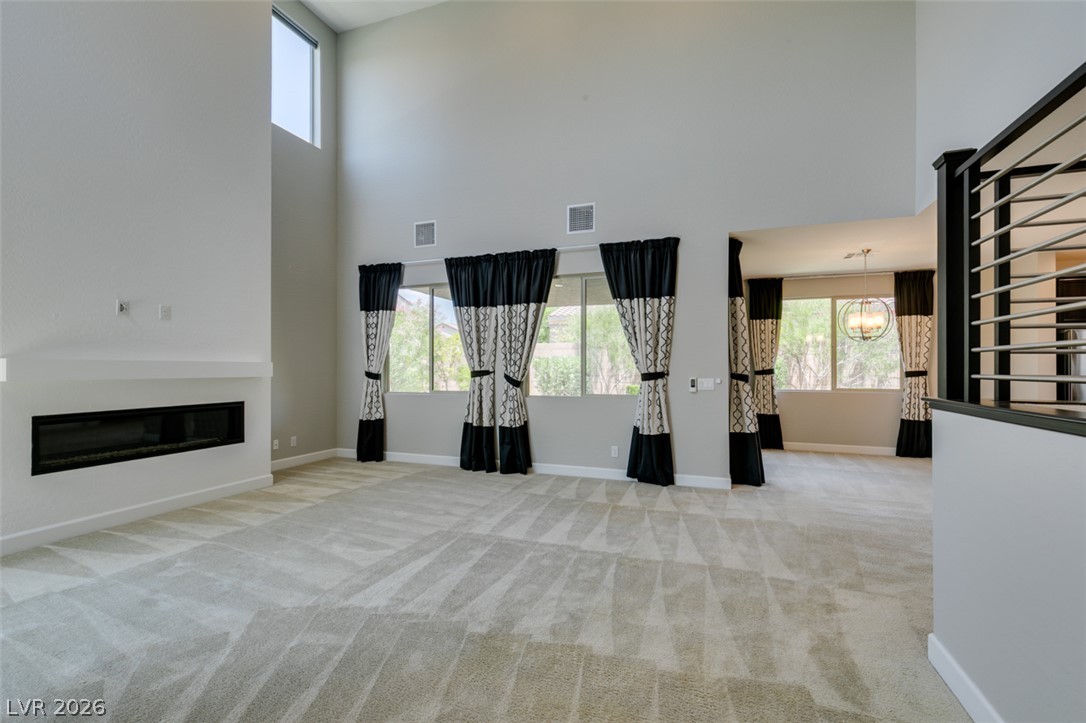 1027 Whitworth Avenue Property Photo 7