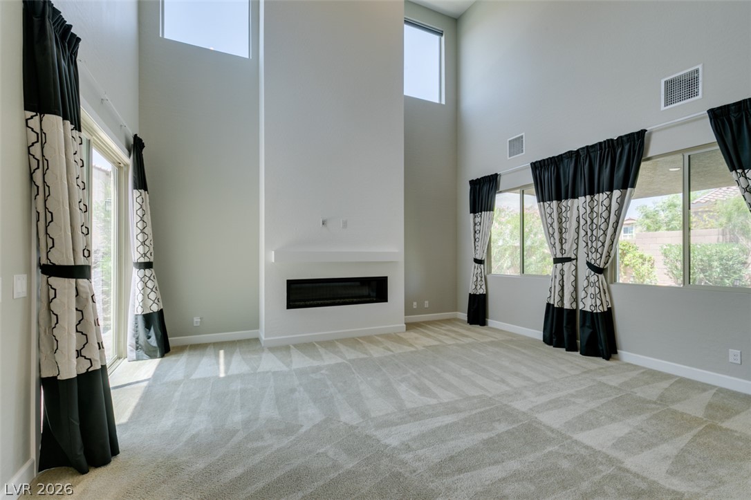 1027 Whitworth Avenue Property Photo 8