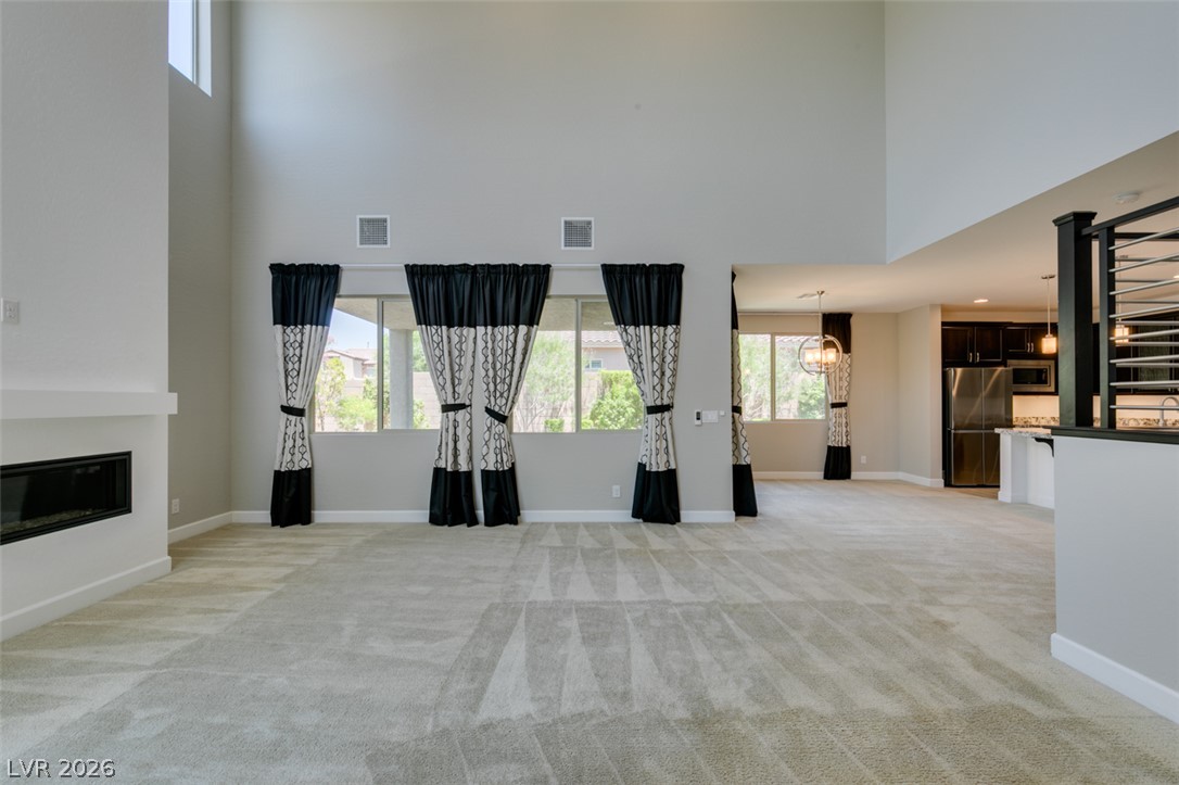 1027 Whitworth Avenue Property Photo 9
