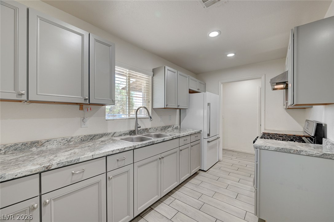 2300 Dune Drive Property Photo 3