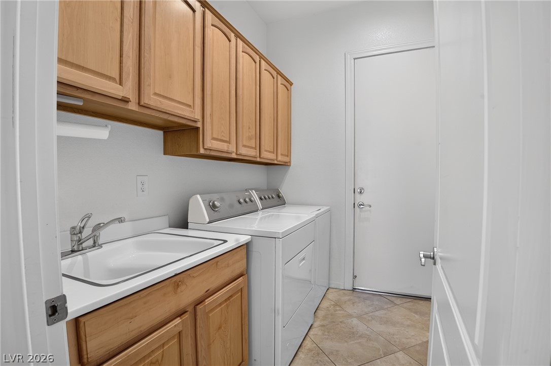 2389 Black River Falls Drive Property Photo 25
