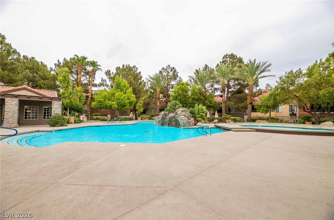 2200 South Fort Apache Road 1234 Property Photo 25