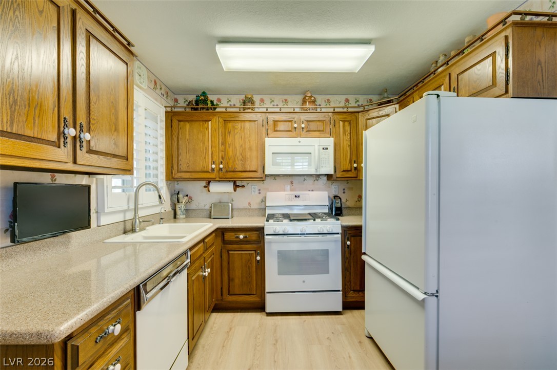 661 Burton Street Property Photo 18