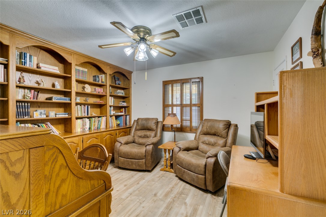 661 Burton Street Property Photo 20