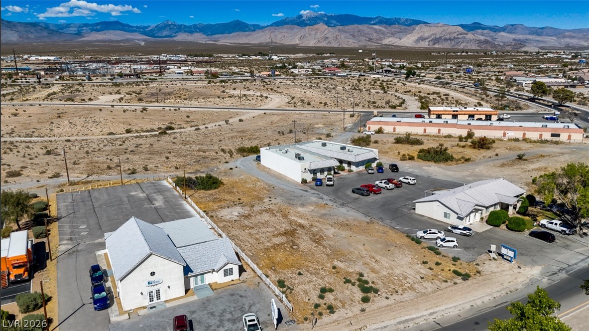 2260 East Calvada Boulevard Property Photo 8