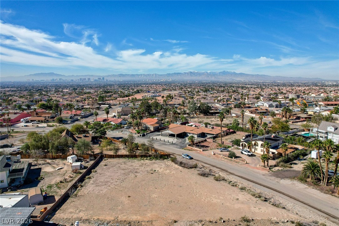 2805249 Property Photo 2
