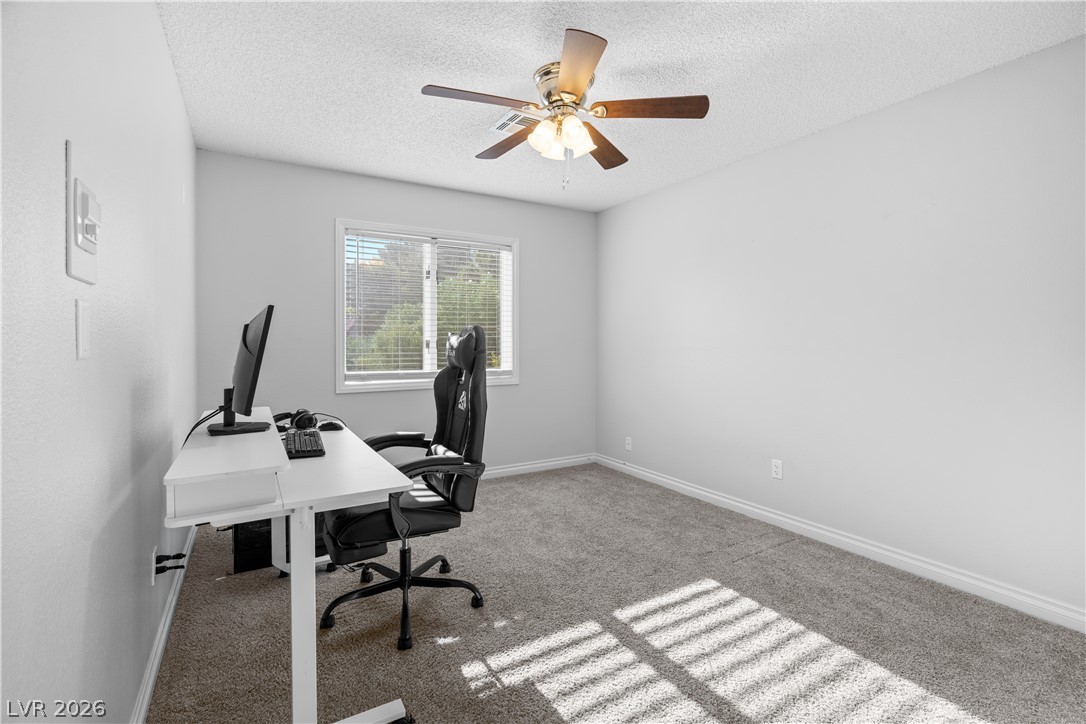 18 Hummingbird Circle Property Photo 6