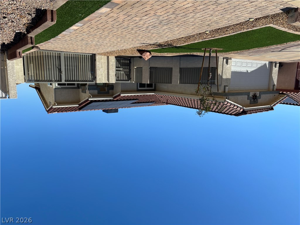 470 Palegold Street Property Photo 2