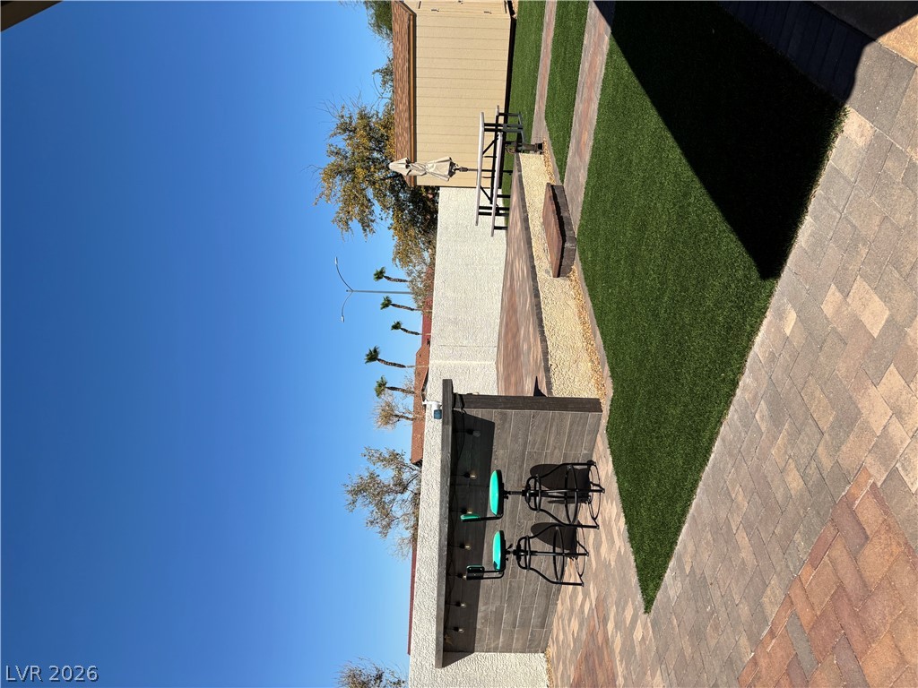 470 Palegold Street Property Photo 43
