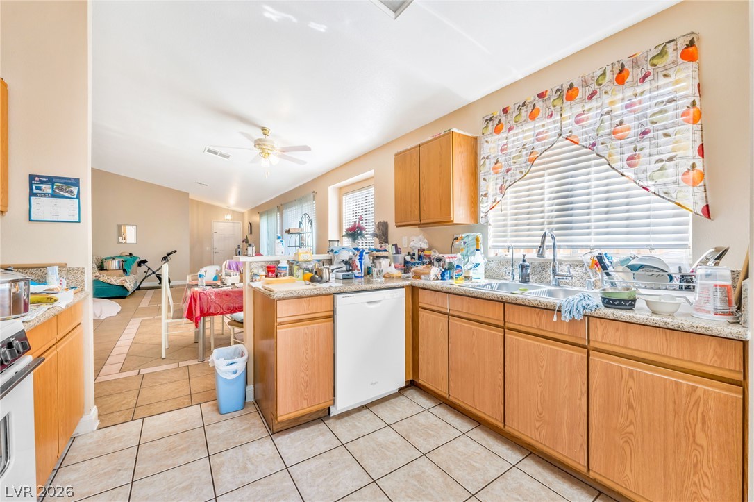 4529 Coronado Hills Way Property Photo 15