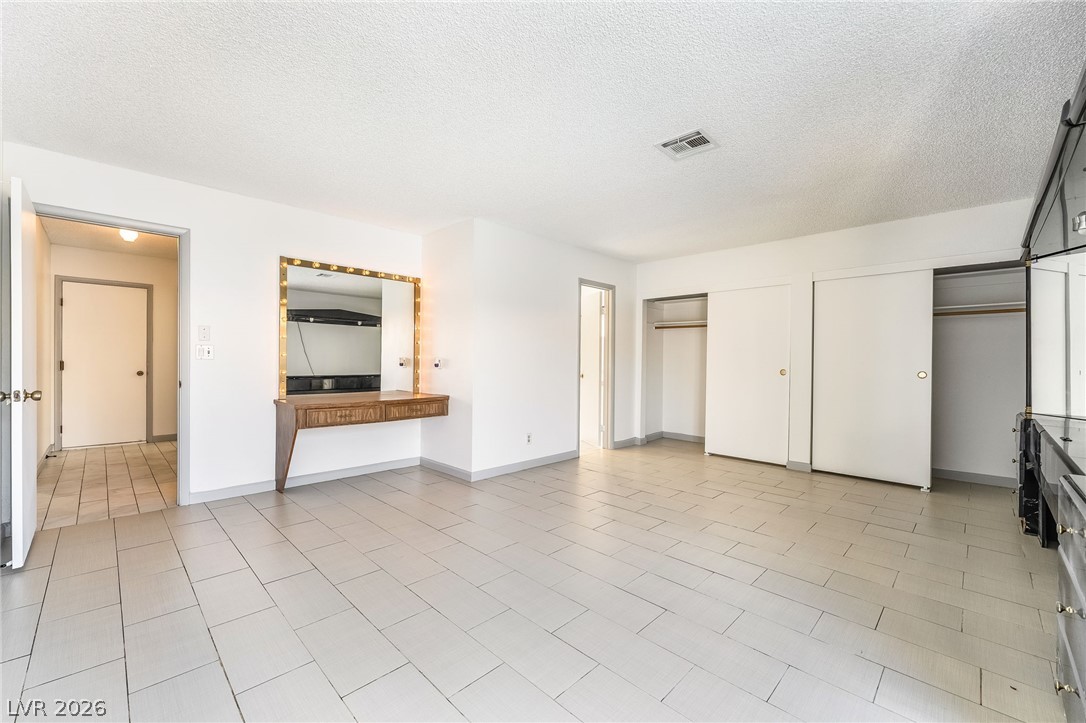3155 East Rochelle Avenue Property Photo 16