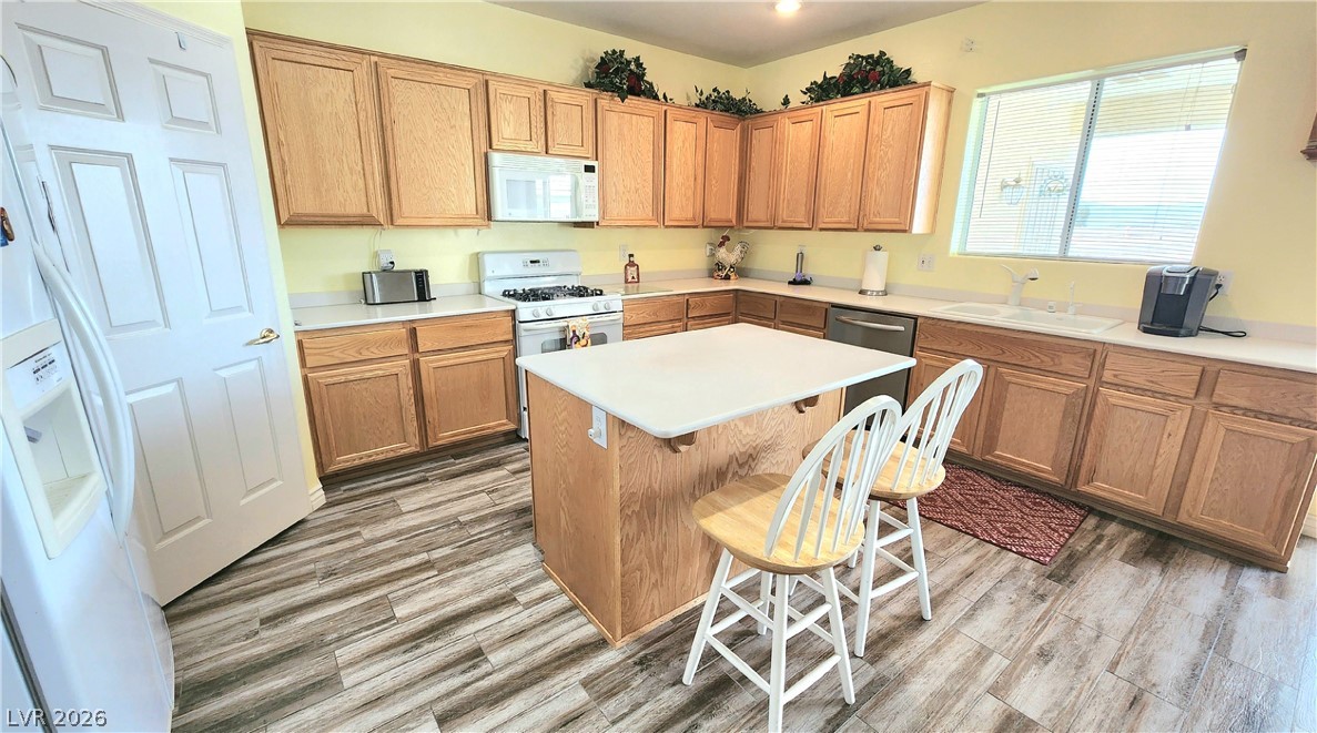 2077 Wildwood Lake Street Property Photo 10