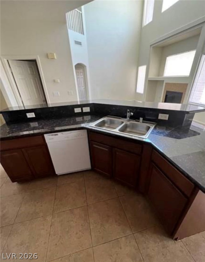 452 Crocus Hill Street Property Photo 4