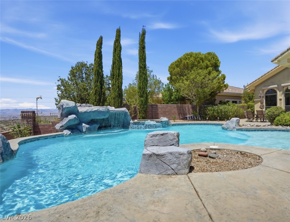 2266 Driftwood Tide Avenue Property Photo 12