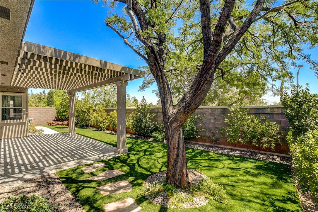 3374 Garden Shower Place Property Photo 45