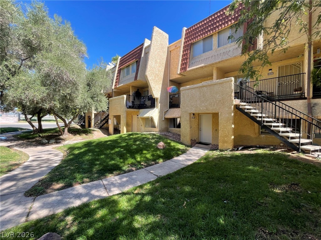1303 DARLENE Way 202A Property Photo 1