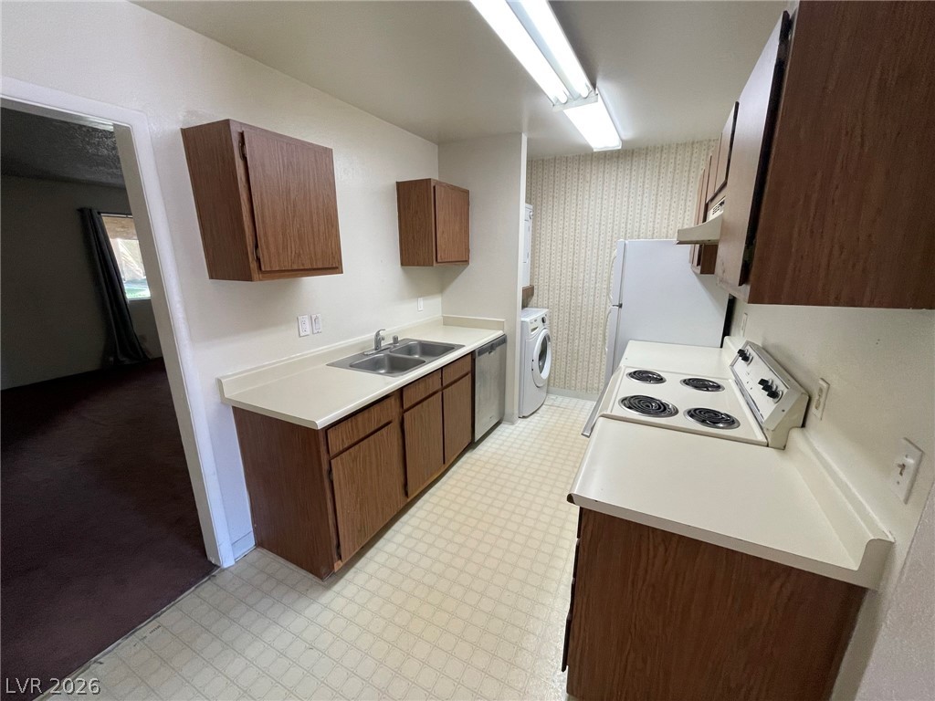1303 Darlene Way 202a Property Photo 3