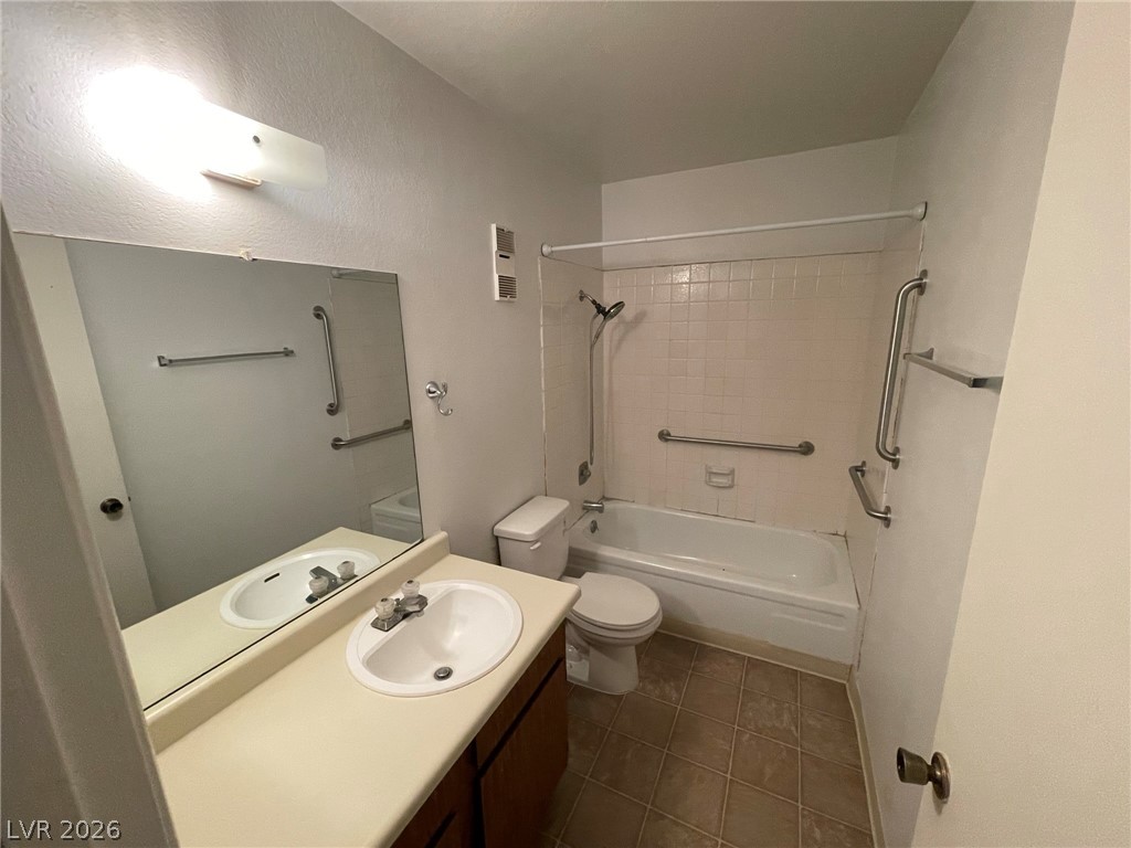 1303 Darlene Way 202a Property Photo 9
