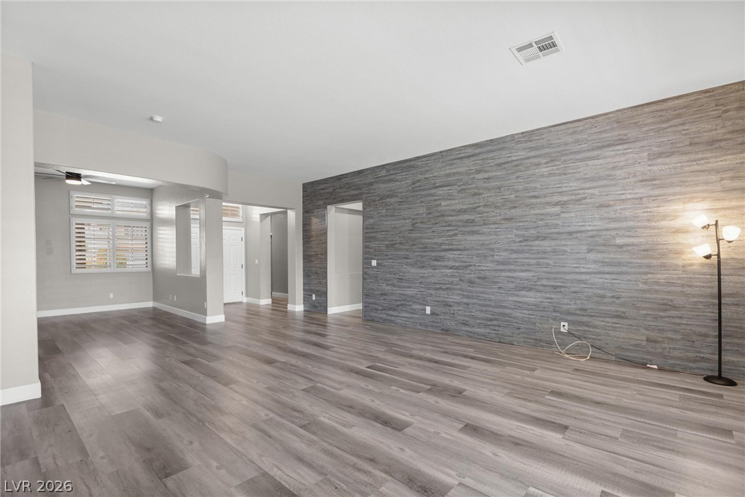9907 Ridge Manor Avenue Property Photo 10