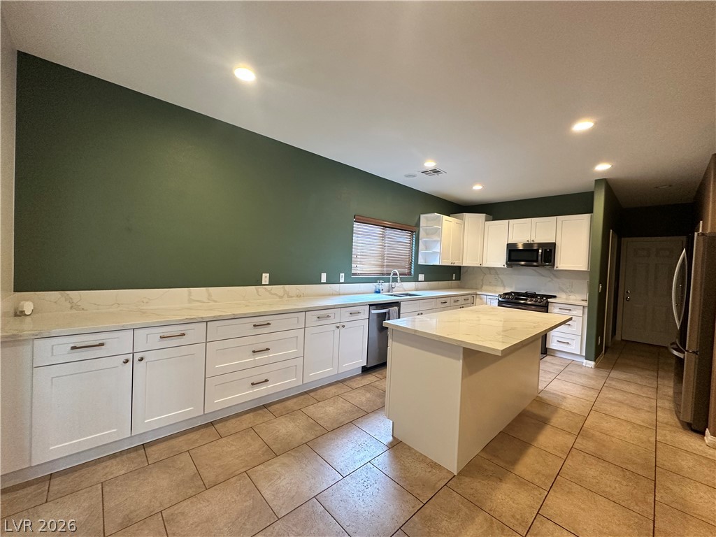 1380 Haven Green Court Property Photo 11