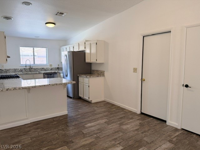 627 Del Prado Drive Property Photo 6