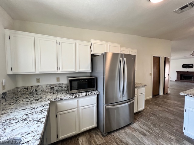 627 Del Prado Drive Property Photo 8