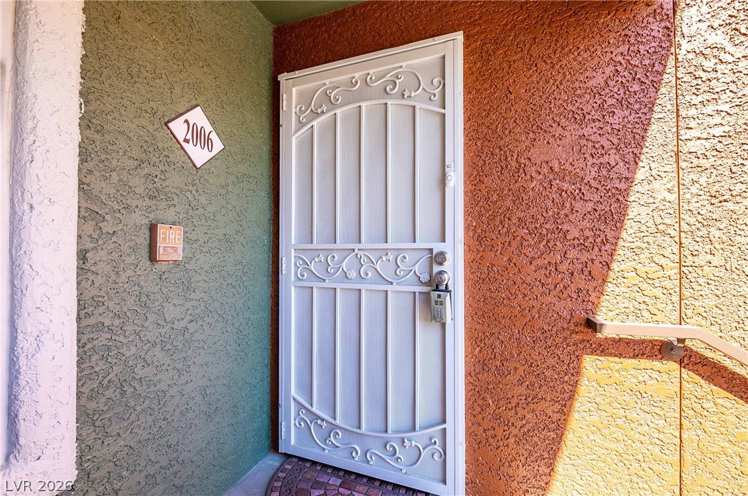 8101 West Flamingo Road 2006 Property Photo 5