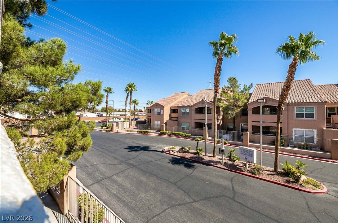 8101 West Flamingo Road 2006 Property Photo 36