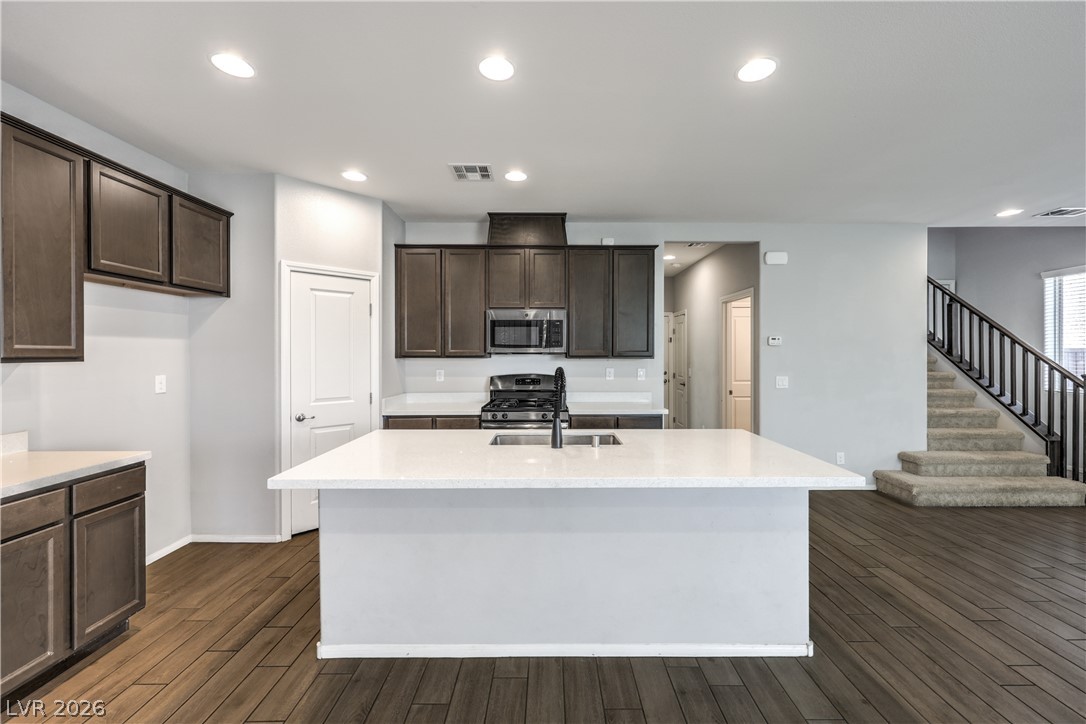 8686 Windy Canyon Street Property Photo 11