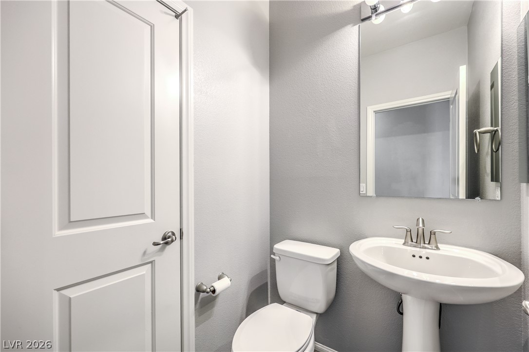 8686 Windy Canyon Street Property Photo 15