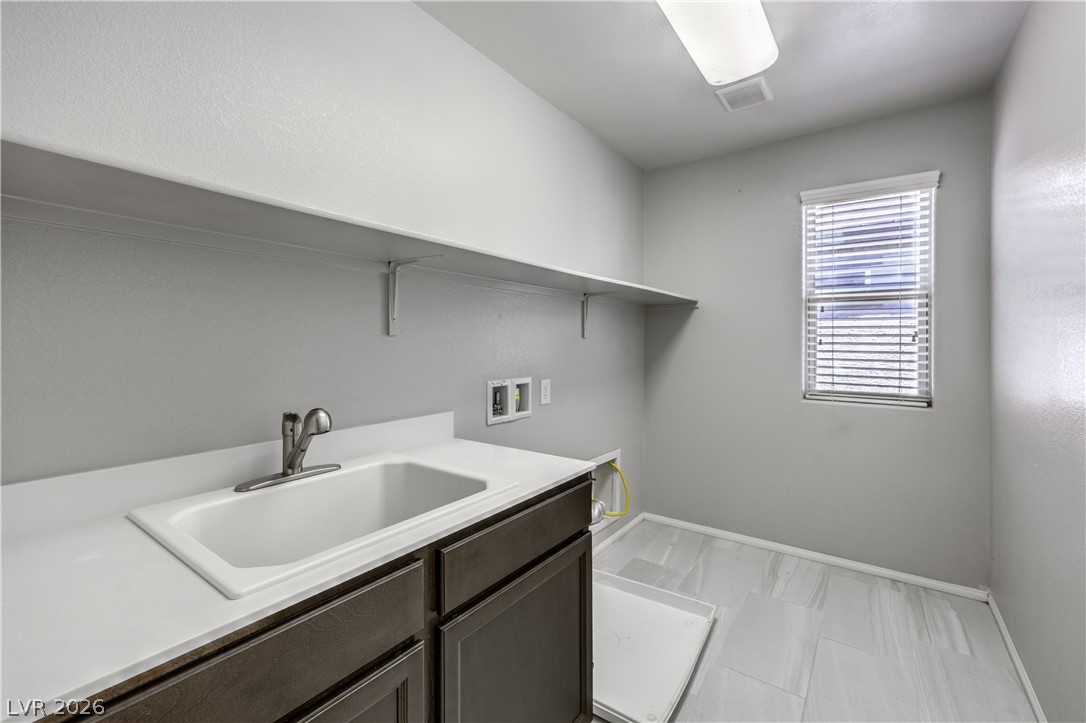 8686 Windy Canyon Street Property Photo 25