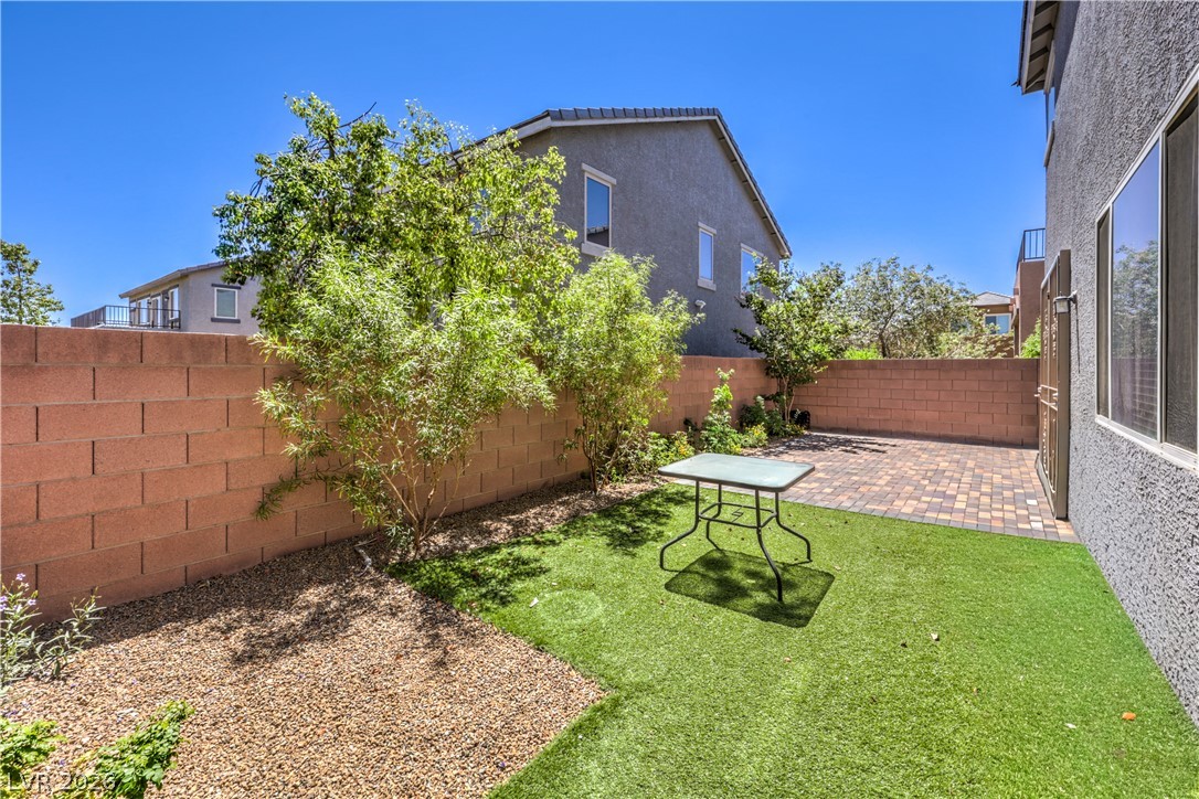8686 Windy Canyon Street Property Photo 26