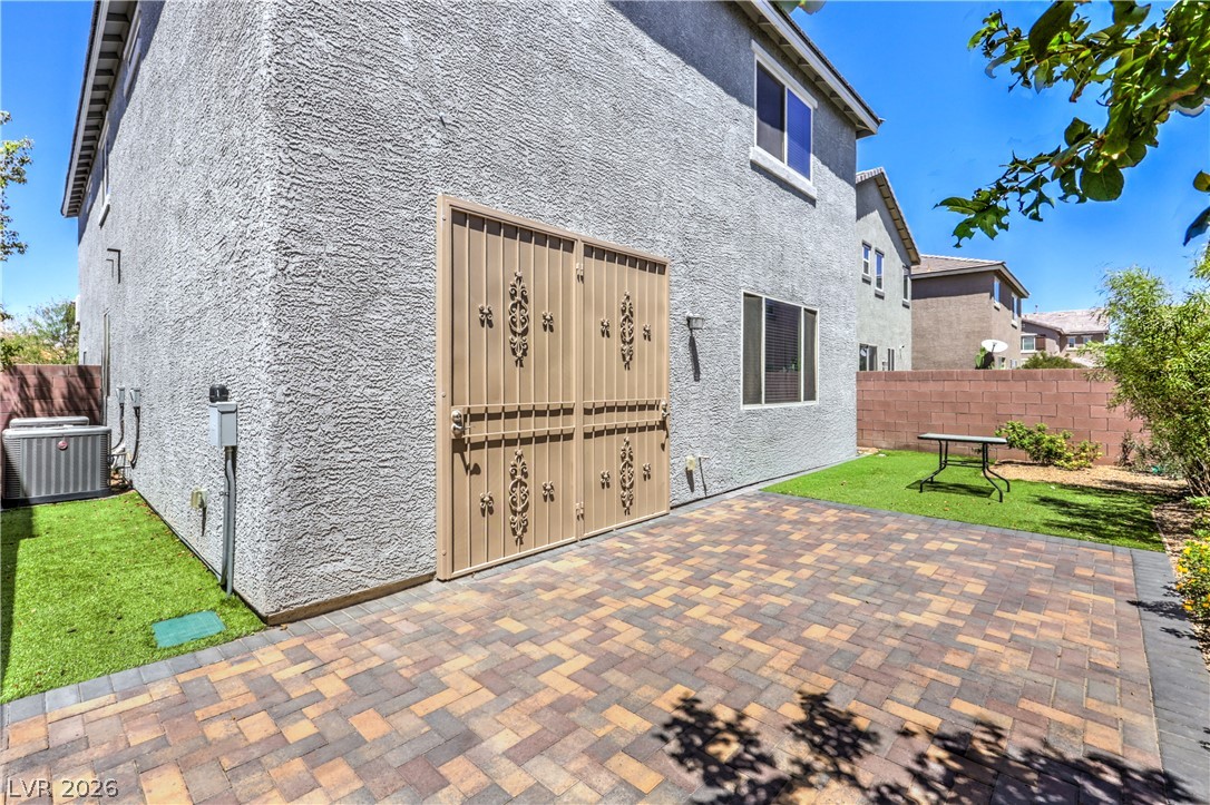 8686 Windy Canyon Street Property Photo 29