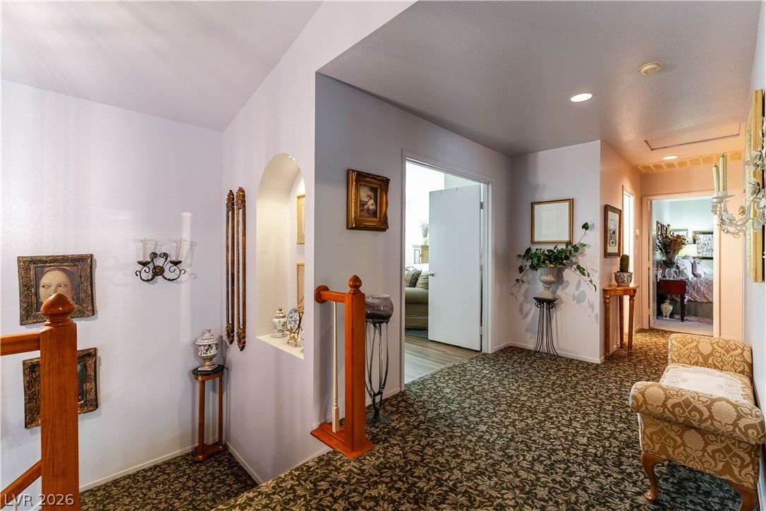 5736 Willowcreek Road Property Photo 17
