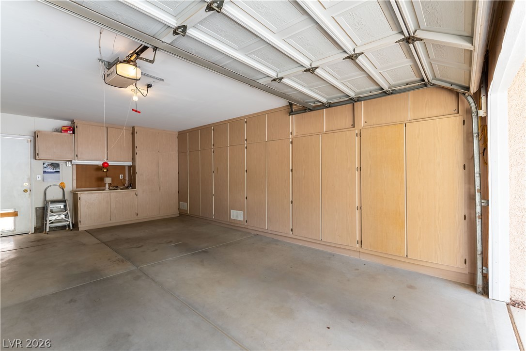 5736 Willowcreek Road Property Photo 29