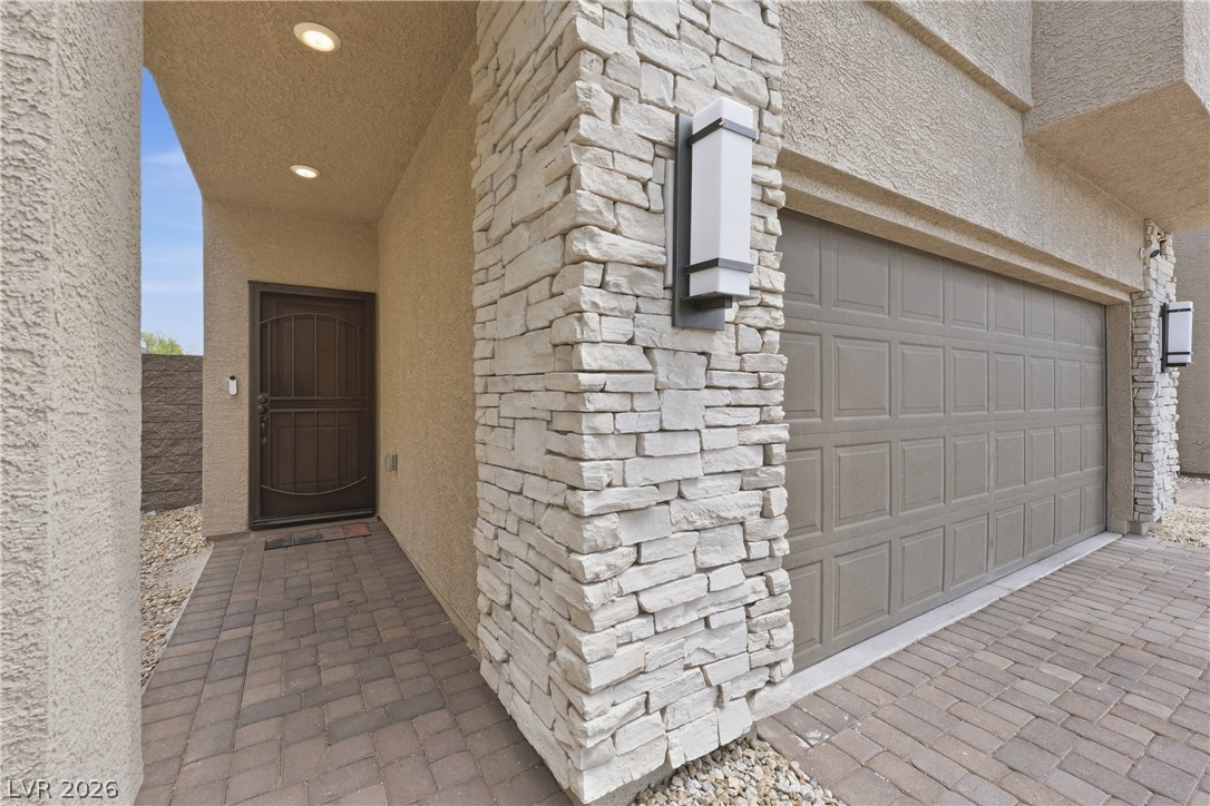 6718 Grindstone Street Property Photo 2