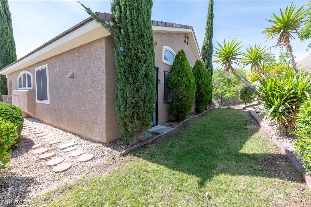 1037 Novara Lane Property Photo 6