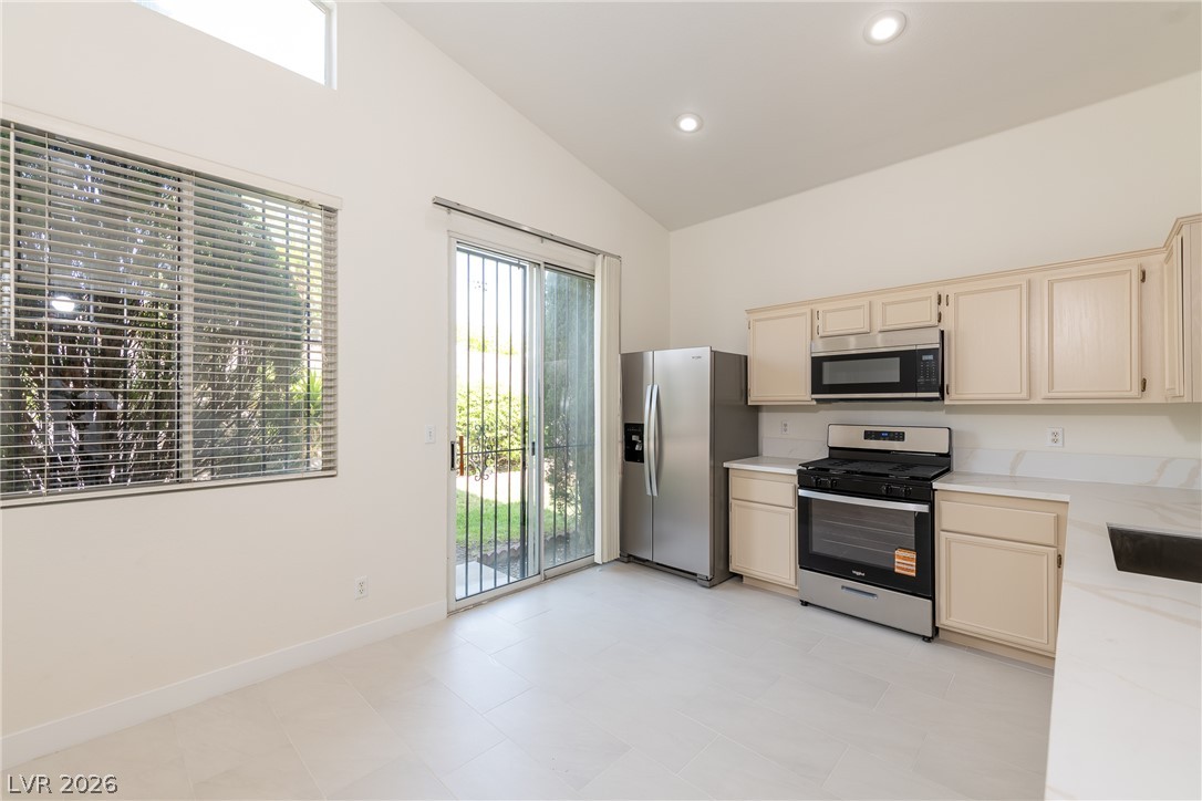 1037 Novara Lane Property Photo 15