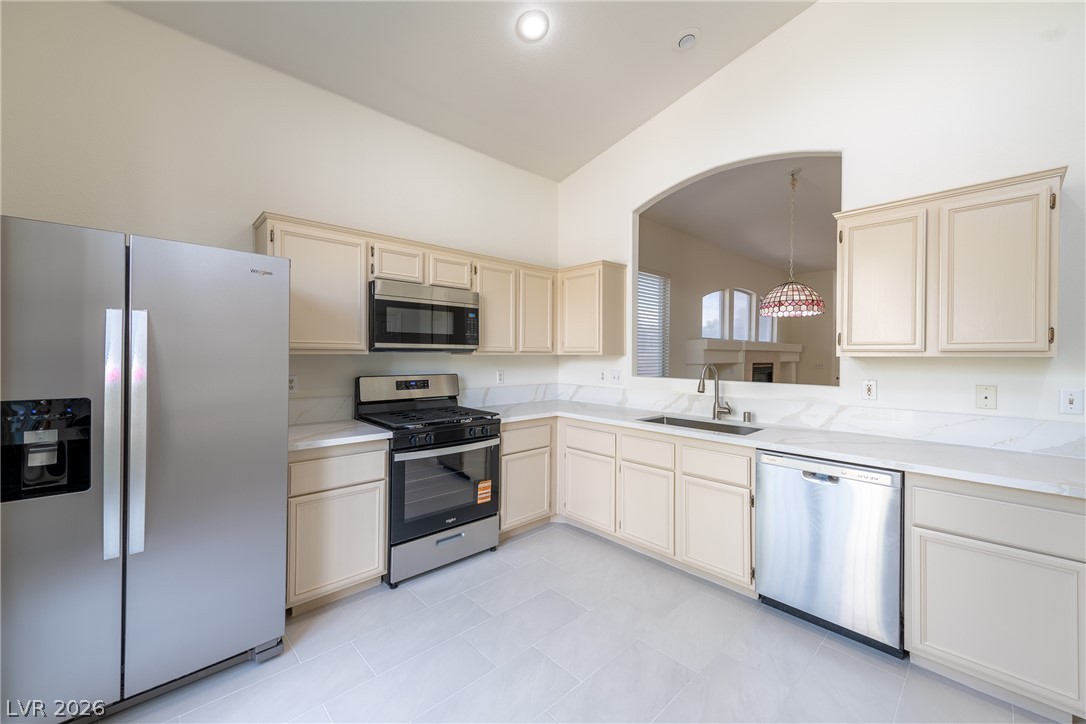 1037 Novara Lane Property Photo 17