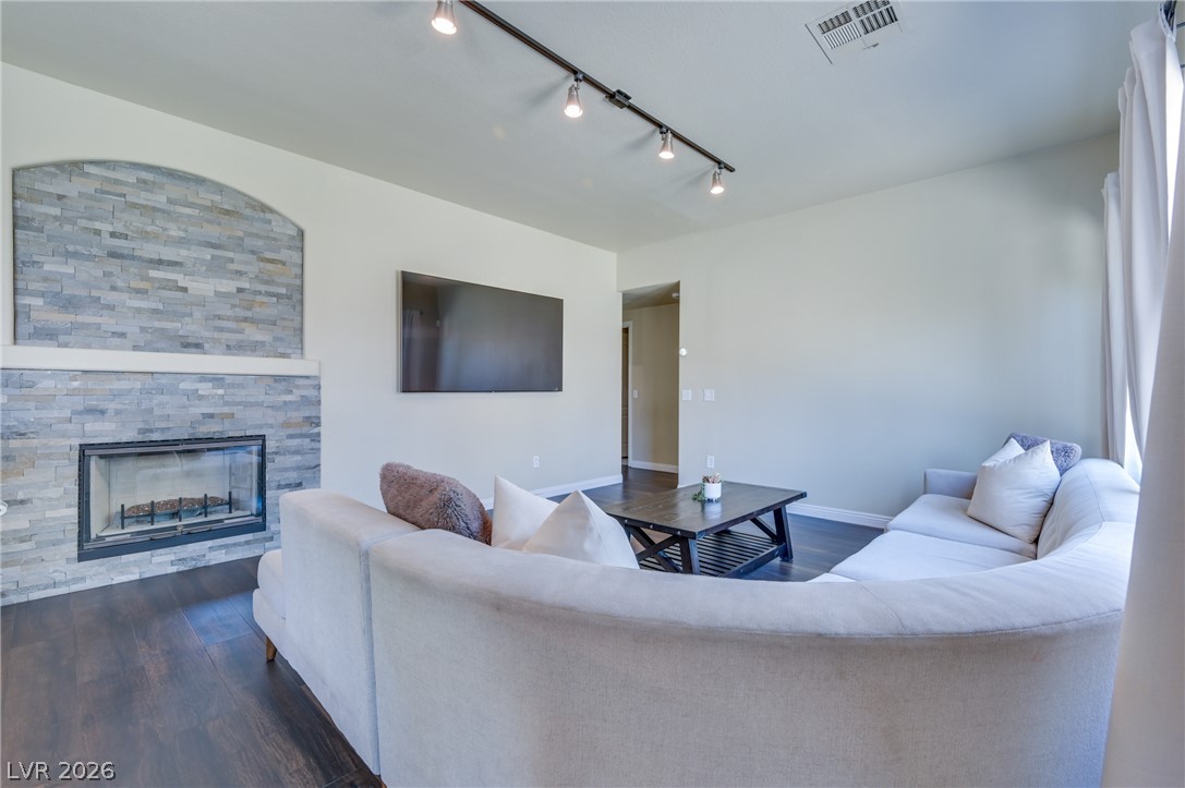 1536 Orchard Valley Drive Property Photo 35