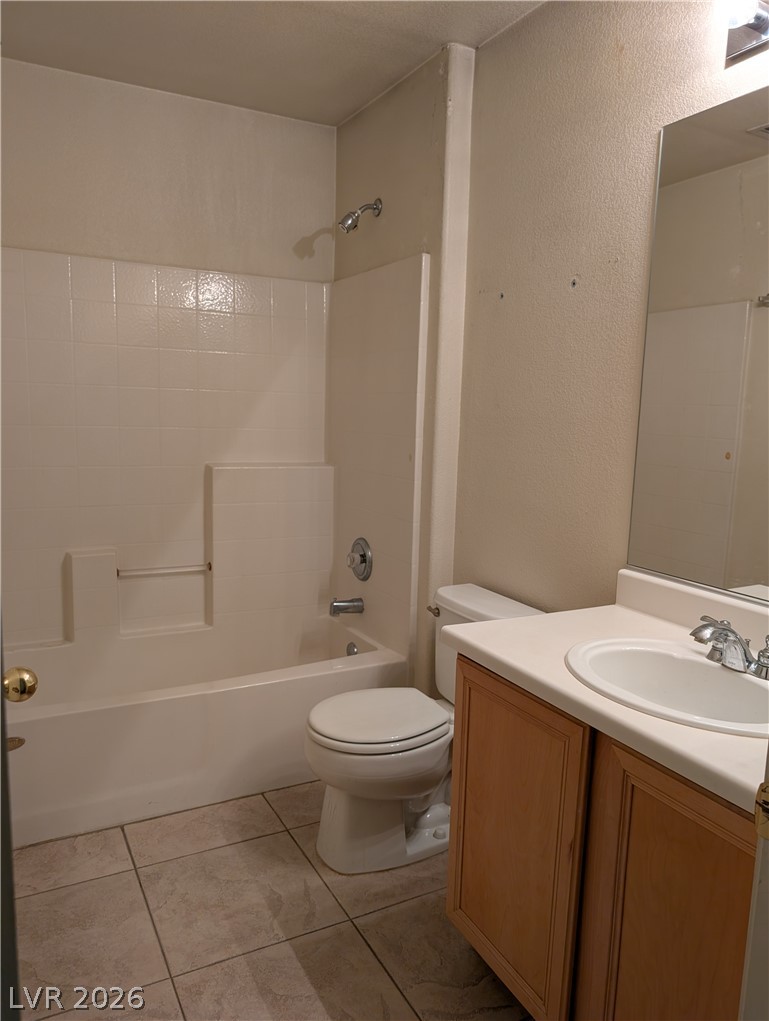 5439 Golden Leaf Avenue Property Photo 9