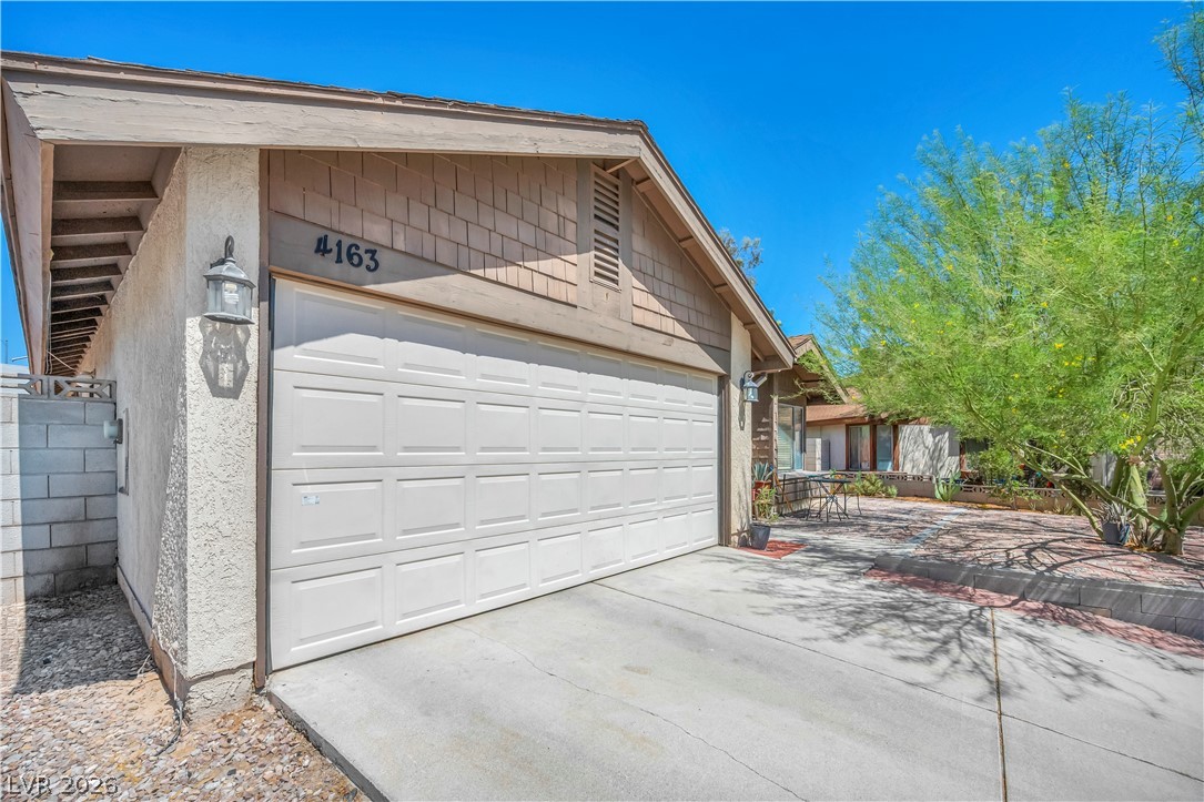 4163 Honeycomb Drive Property Photo 6