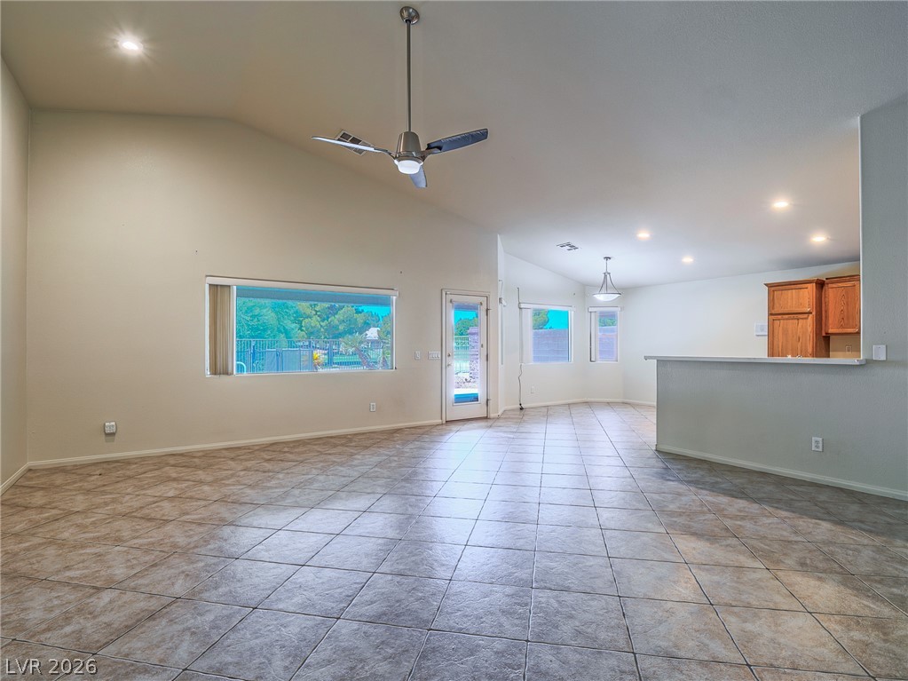 3695 Waynesvill Street Property Photo 6