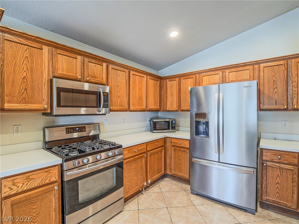 3695 Waynesvill Street Property Photo 13