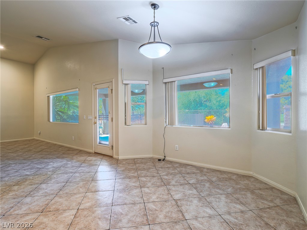 3695 Waynesvill Street Property Photo 16